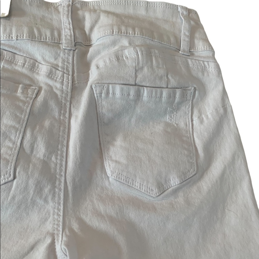 Tala White Short Pants Size 4 — image 6 of 8